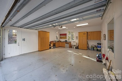 BEST VALUED WATERFRONT HOME IN THE POINT! With casual luxury, a - photo 36