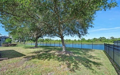 New Price! Lakefront living with privacy and beautiful breezes - photo 6