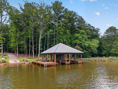 Welcome to lakefront living at its finest on beautiful Neely - photo 36