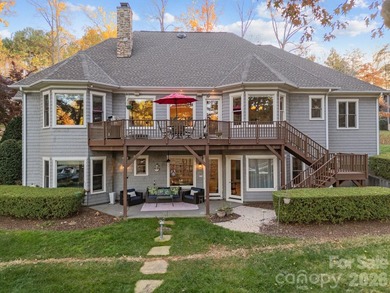 BEST VALUED WATERFRONT HOME IN THE POINT! With casual luxury, a - photo 38