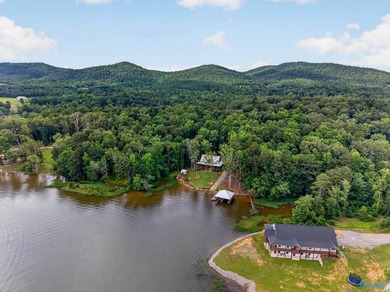 Welcome to lakefront living at its finest on beautiful Neely - photo 38