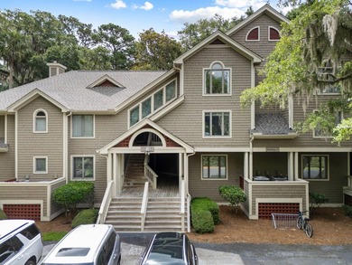It is rare to find three bedrooms with three full bathrooms in - photo 3