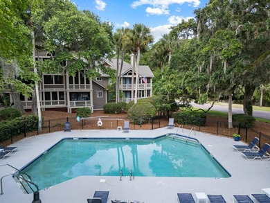 It is rare to find three bedrooms with three full bathrooms in - photo 4