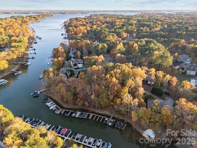 BEST VALUED WATERFRONT HOME IN THE POINT! With casual luxury, a - photo 46