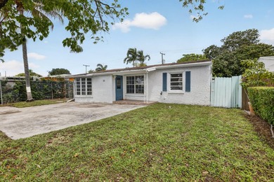 Back on market! Brand new roof completed! Move-in ready 2BR/1BA - photo 2