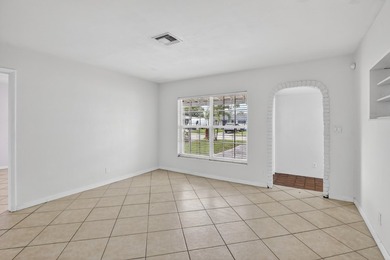 Back on market! Brand new roof completed! Move-in ready 2BR/1BA - photo 5