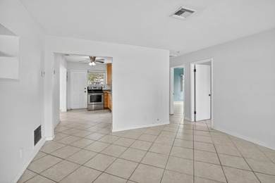 Back on market! Brand new roof completed! Move-in ready 2BR/1BA - photo 7