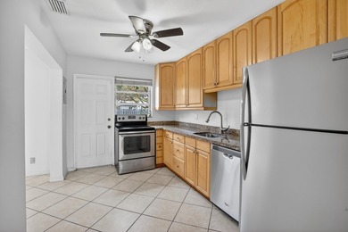 Back on market! Brand new roof completed! Move-in ready 2BR/1BA - photo 8