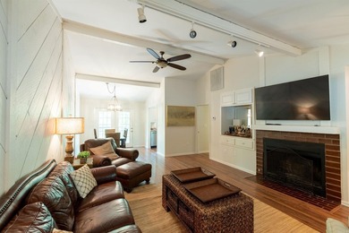 BEAUTIFUL EDEN ISLE CONDO, just a short walk to the RED APPLE - photo 8