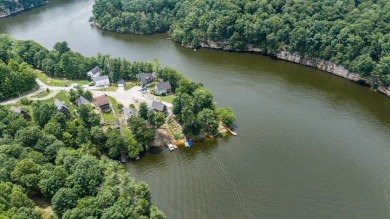 Stunning Lakefront Home on Lake Malone - photo 26