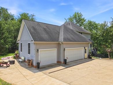 Welcome home to your own private retreat at Lake Mohawk! Nestled - photo 3