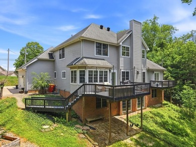 Welcome home to your own private retreat at Lake Mohawk! Nestled - photo 4