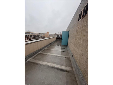 Prime Corner Commercial Building for Sale Exceptional - photo 19