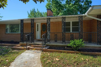 Roomy Mid Century Modern with all the right things! Marble faced - photo 1