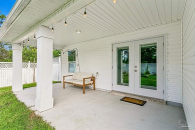 Welcome to this like new, move-in ready 3 bedroom, 2 bathroom - photo 22