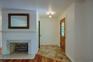 Roomy Mid Century Modern with all the right things! Marble faced - photo 9