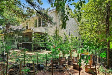 Spacious 5-bedroom, 3.5-bath home with a two-car garage in the - photo 7