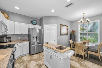 Welcome to this beautiful and spacious 4-bedroom, 2-bathroom, 2 - photo 6