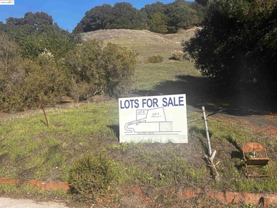 San Pablo Reservoir Lot For Sale in El Sobrante California