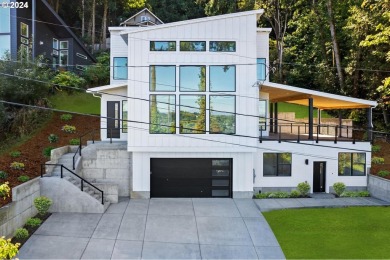 Lake Home For Sale in Portland, Oregon
