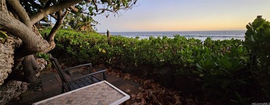 Rare Makaha oceanfront estate on approximately 0.48 acres of - photo 7
