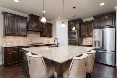 Charming custom home on private premium lot that backs up to a - photo 8