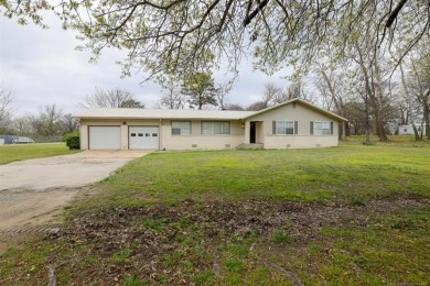 Lake Home For Sale in Eufaula, Oklahoma