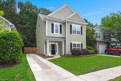 Welcome to 1752 Towne Street in The Cottages at Johns Island! - photo 2