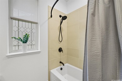 LEGAL Short Term Rental, Your Hawaii Retreat! Located in gated - photo 13
