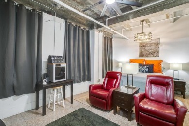 Remarkable Lock and Leave Studio! THREE VERY LARGE windows from