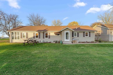 Lake Winnebago Home For Sale in Fond DU Lac Wisconsin