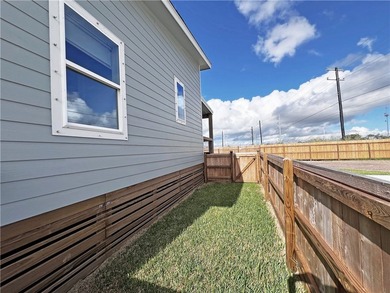 Welcome home to this beautifully designed newer construction - photo 24