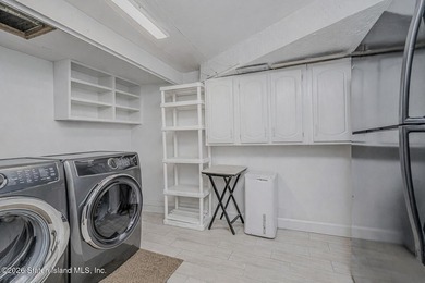 This meticulously maintained semi-attached home is ready to - photo 27
