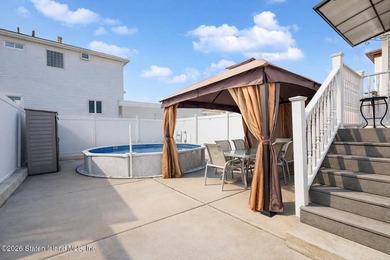 This meticulously maintained semi-attached home is ready to - photo 29