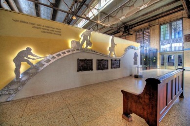 Remarkable Lock and Leave Studio! THREE VERY LARGE windows from