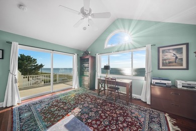 Welcome to a truly exceptional bayfront residence at 5 Delaware - photo 37