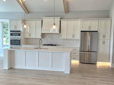 Exquisite Luxury Lakefront Living in Waterway Palms Plantation - photo 4
