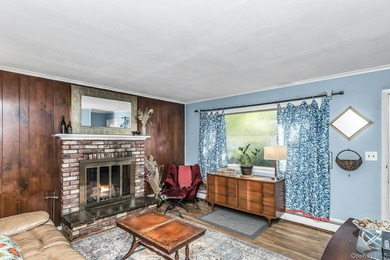 Welcome home to this beautiful 3/4 bedroom Cape Cod . The 4th - photo 5