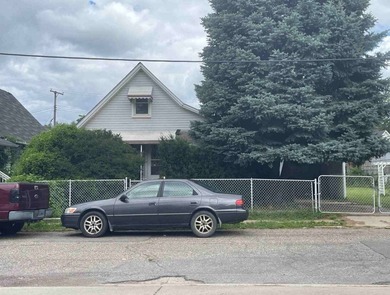 Detroit River Home For Sale in Ecorse Michigan