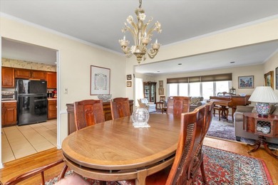 Prime South Lindenmere Mid Block EXTENDED 5BR SPLIT--Added 4th - photo 7