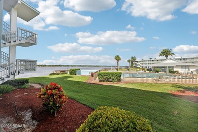 (private lake, pond, creek) Condo For Sale in Daytona Beach Florida