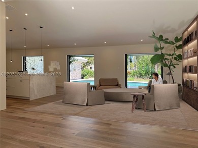 Meticulously renovated split plan Palmetto Bay home by husband - photo 12