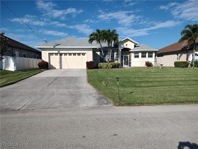 Caloosahatchee River Home For Sale in Cape Coral Florida