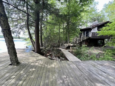 Lake Home Sale Pending in Johnstown, New York
