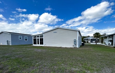 Beautiful 2022 'Palm Harbor' - 3 bed 2 bath split floor plan - photo 33