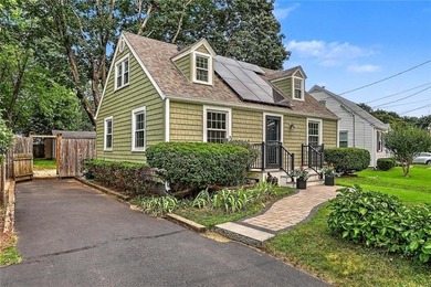 Additional listing photo 1