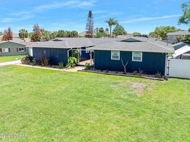 ORMOND BEACH POOL HOME... located in the heart of one of Ormond - photo 3
