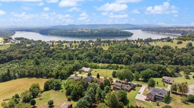 Located in the desirable Wedgwood Subdivision of Somerset, this - photo 2