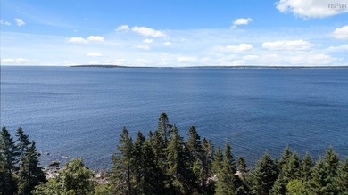This beautiful oceanfront property features a south-facing - photo 1