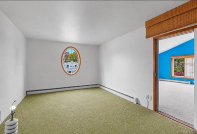 Welcome to 99 Wexford Dr, an expansive 3000 sq ft Colonial home - photo 14
